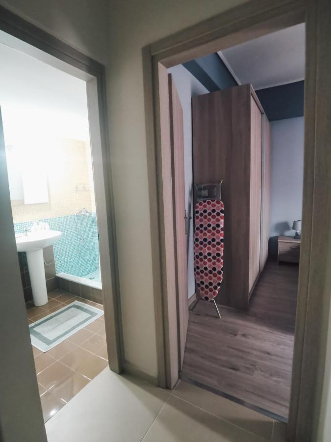 Efrosini'S By The Sea Apartment Chalkida Bagian luar foto